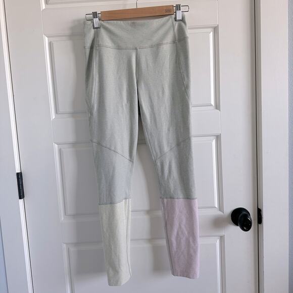 Outdoor Voices Women’s Dipped 7/8 Colorblock Leggings-Small - Picture 4 of 9